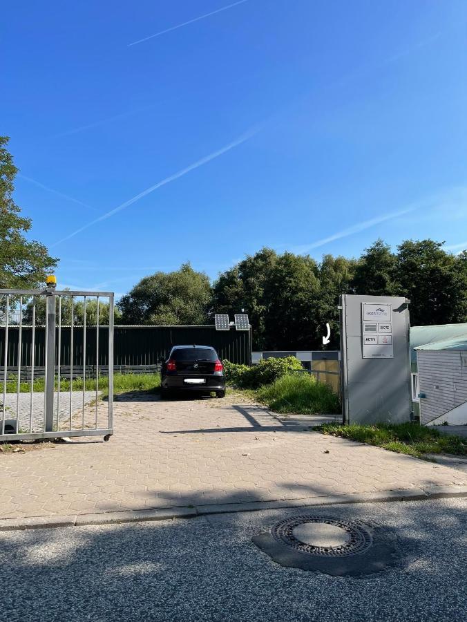 فندق 80Qm Privates Hausboot In Hamburg-Mitte المظهر الخارجي الصورة